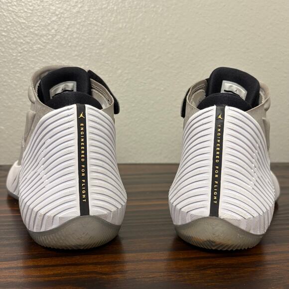 Jordan Why Not Zer0.1 Size 11 Tech Grey Black White Orange Melon Tint Sneakers main image 8